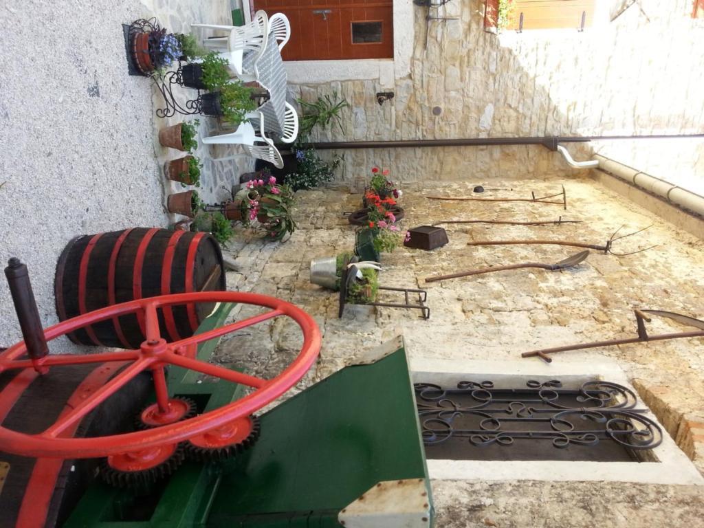 Al Merlo Olivo, Rural Istrian House Buje Εξωτερικό φωτογραφία
